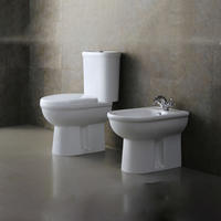 YS22215S Toaletă ceramică cu design retro din 2 piese, toaletă cu sifon cu sifon în P cuplată;
